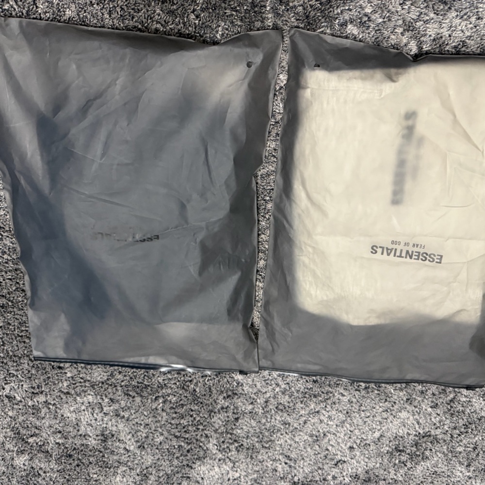 new essentials fear of god shorts size smalls